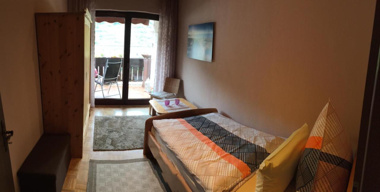 Ferienwohnung Unter Dem Schild Oberfell Extérieur photo