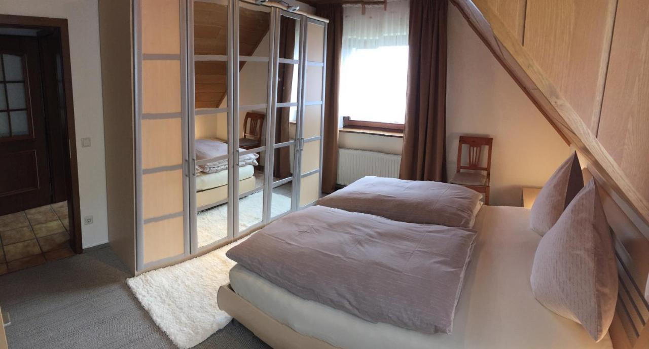 Ferienwohnung Unter Dem Schild Oberfell Extérieur photo